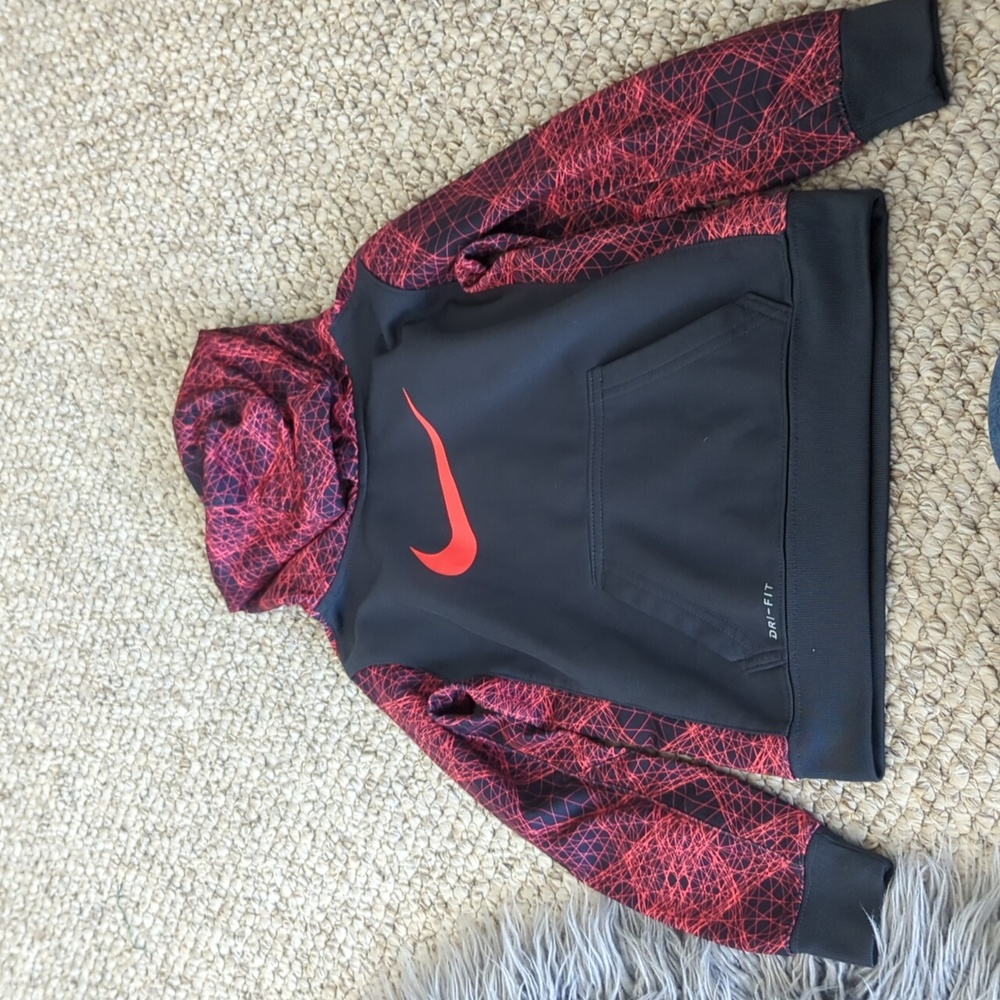 Nike DRI fit hoodie